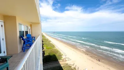 Penthouse Beachfront Views Renovated - image 99 of 133
