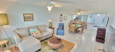 Direct beach front & Resort like heated pool - image 15 of 112