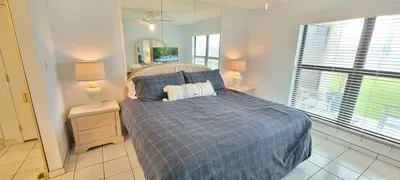 Direct beach front & Resort like heated pool - image 20 of 112