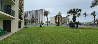 Direct beach front & Resort like heated pool - image 53 of 112