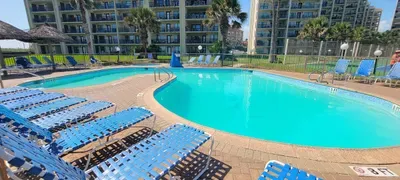 Direct beach front & Resort like heated pool - image 96 of 112