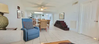 Direct beach front & Resort like heated pool - image 18 of 112