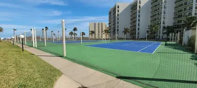 Direct beach front & Resort like heated pool - image 79 of 112