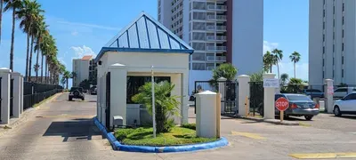 Direct beach front & Resort like heated pool - image 84 of 112