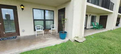 Direct beach front & Resort like heated pool - image 47 of 112
