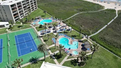 Direct beach front & Resort like heated pool - image 43 of 112