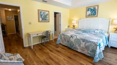 New 3BR Townhome, Heated Pool, Beach Steps SPI - image 6 of 180