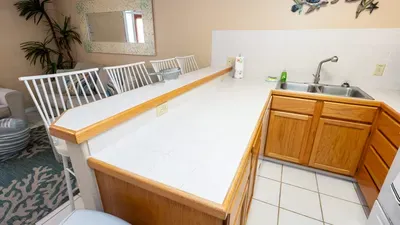 New 3BR Townhome, Heated Pool, Beach Steps SPI - image 44 of 180