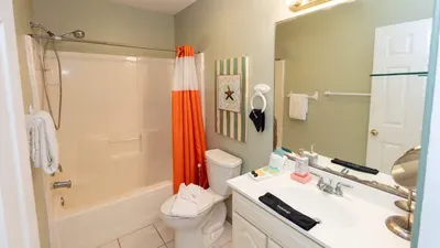 New 3BR Townhome, Heated Pool, Beach Steps SPI - image 10 of 180