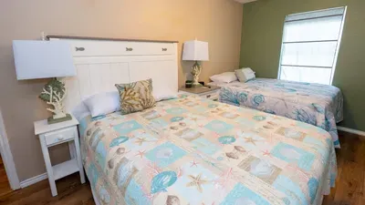 New 3BR Townhome, Heated Pool, Beach Steps SPI - image 87 of 180