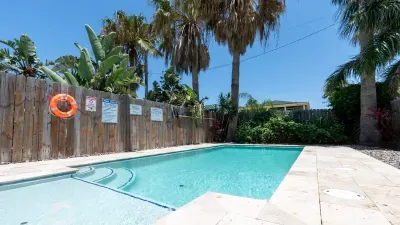 New 3BR Townhome, Heated Pool, Beach Steps SPI - image 128 of 180