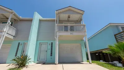 New 3BR Townhome, Heated Pool, Beach Steps SPI - image 20 of 180
