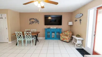 New 3BR Townhome, Heated Pool, Beach Steps SPI - image 37 of 180