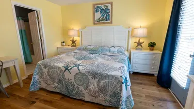 New 3BR Townhome, Heated Pool, Beach Steps SPI - image 66 of 180