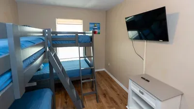 New 3BR Townhome, Heated Pool, Beach Steps SPI - image 92 of 180