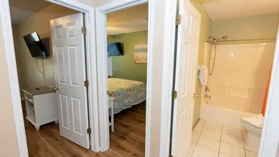 New 3BR Townhome, Heated Pool, Beach Steps SPI - image 99 of 180