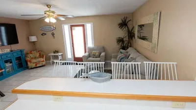 New 3BR Townhome, Heated Pool, Beach Steps SPI - image 41 of 180
