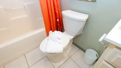 New 3BR Townhome, Heated Pool, Beach Steps SPI - image 117 of 180
