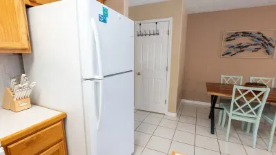 New 3BR Townhome, Heated Pool, Beach Steps SPI - image 52 of 180