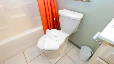 New 3BR Townhome, Heated Pool, Beach Steps SPI - image 100 of 180