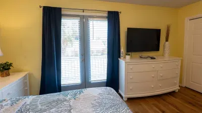 New 3BR Townhome, Heated Pool, Beach Steps SPI - image 70 of 180