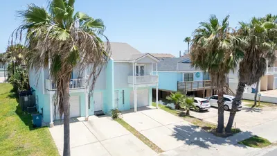 New 3BR Townhome, Heated Pool, Beach Steps SPI - image 177 of 180