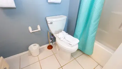 New 3BR Townhome, Heated Pool, Beach Steps SPI - image 76 of 180