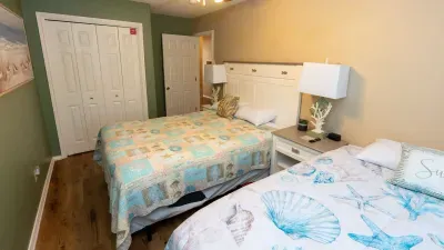 New 3BR Townhome, Heated Pool, Beach Steps SPI - image 81 of 180