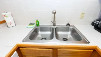 New 3BR Townhome, Heated Pool, Beach Steps SPI - image 46 of 180