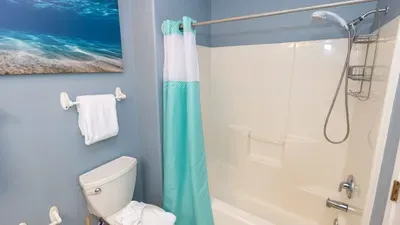 New 3BR Townhome, Heated Pool, Beach Steps SPI - image 9 of 180