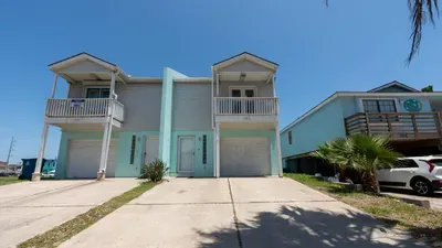 New 3BR Townhome, Heated Pool, Beach Steps SPI - image 19 of 180