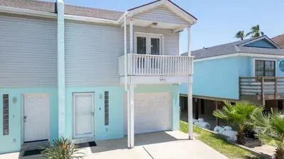 New 3BR Townhome, Heated Pool, Beach Steps SPI - image 178 of 180