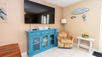 New 3BR Townhome, Heated Pool, Beach Steps SPI - image 36 of 180
