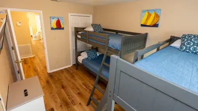 New 3BR Townhome, Heated Pool, Beach Steps SPI - image 96 of 180