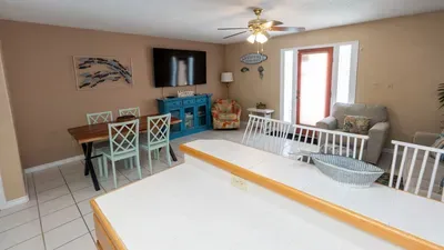 New 3BR Townhome, Heated Pool, Beach Steps SPI - image 40 of 180