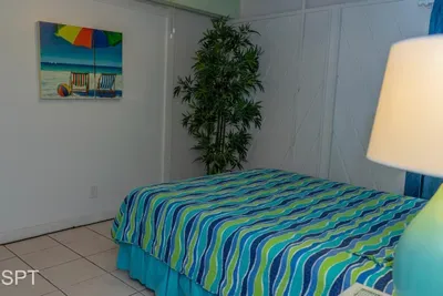 Throwback Vibes "Near Beach "Great Deck - image 21 of 57