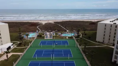 Remodeled 3BR Gulf View Corner | Saida Towers SPI - image 59 of 93