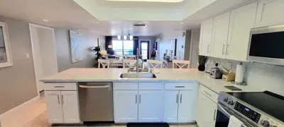Remodeled 3BR Gulf View Corner | Saida Towers SPI - image 37 of 93