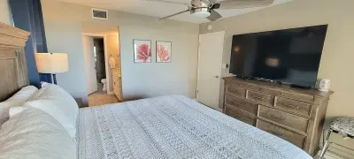 Remodeled 3BR Gulf View Corner | Saida Towers SPI - image 28 of 93