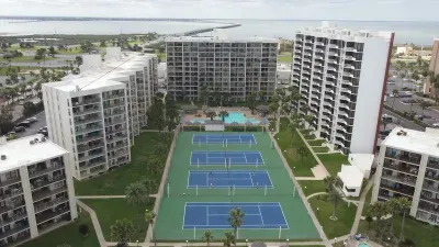 Remodeled 3BR Gulf View Corner | Saida Towers SPI - image 60 of 93