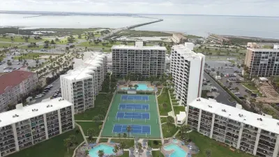 Remodeled 3BR Gulf View Corner | Saida Towers SPI - image 57 of 93