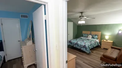 Sparky’s Pool House | Private 2 Levels | BBQ | SPI - image 31 of 123
