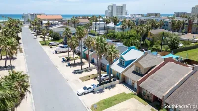 Sparky’s Pool House | Private 2 Levels | BBQ | SPI - image 111 of 123