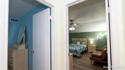 Sparky’s Pool House | Private 2 Levels | BBQ | SPI - image 30 of 123