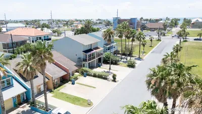 Sparky’s Pool House | Private 2 Levels | BBQ | SPI - image 120 of 123
