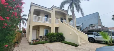 *Cozy 4 plex * Pool *Sleep Many *Super near Beach - image 19 of 97