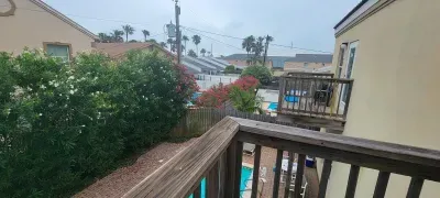 *Cozy 4 plex * Pool *Sleep Many *Super near Beach - image 20 of 97