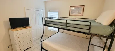 *Cozy 4 plex * Pool *Sleep Many *Super near Beach - image 68 of 97