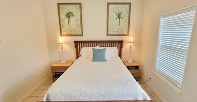 *Cozy 4 plex * Pool *Sleep Many *Super near Beach - image 60 of 97