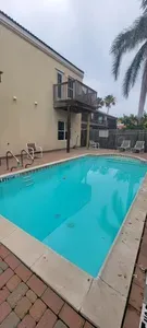 *Cozy 4 plex * Pool *Sleep Many *Super near Beach - image 92 of 97